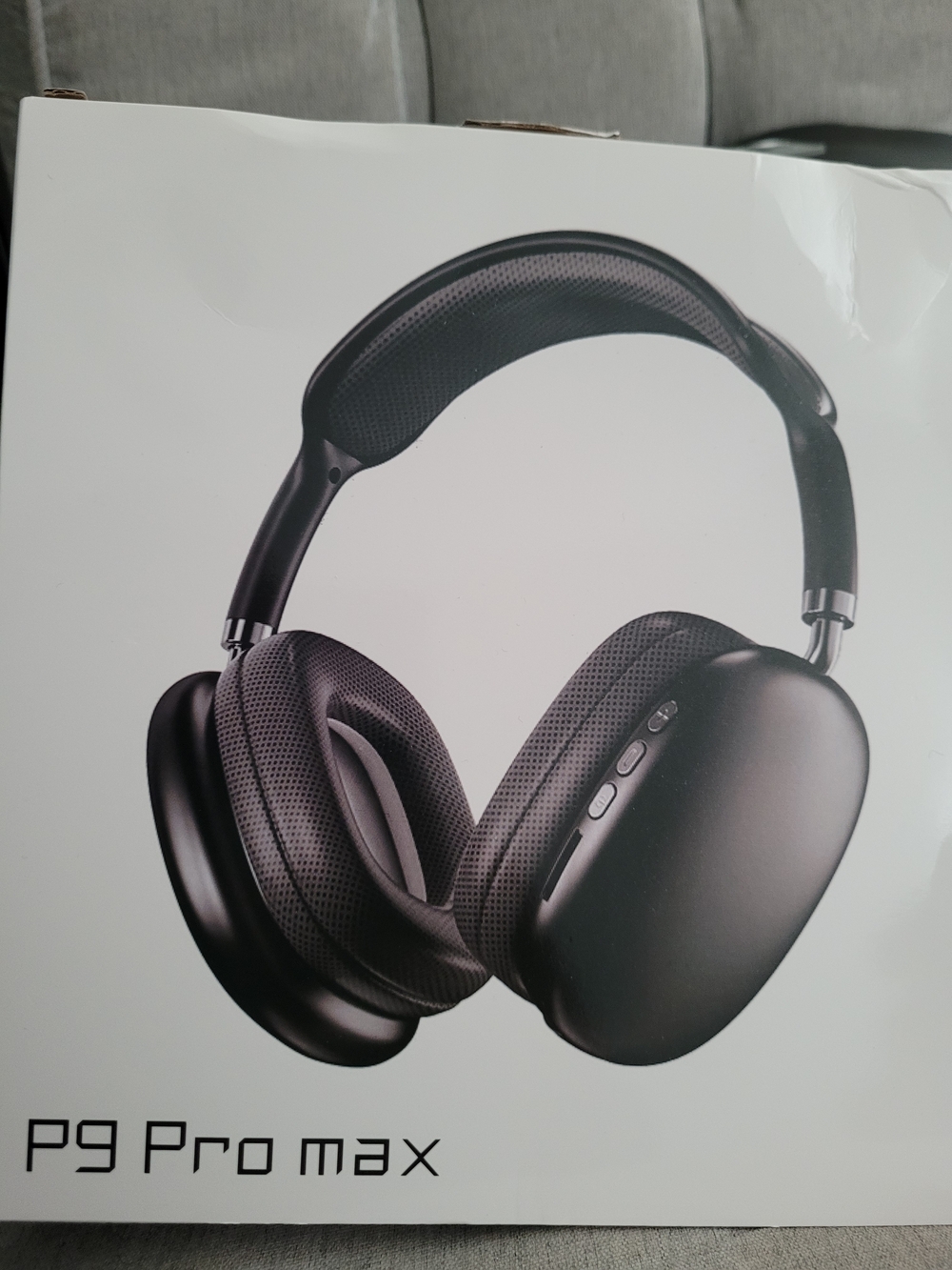 P9 Pro Max Wireless Over-Ear Headphones - Black